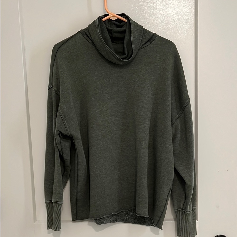 Aerie Cozy Green Turtleneck Sweater
